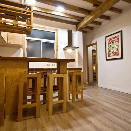 House Apartment *